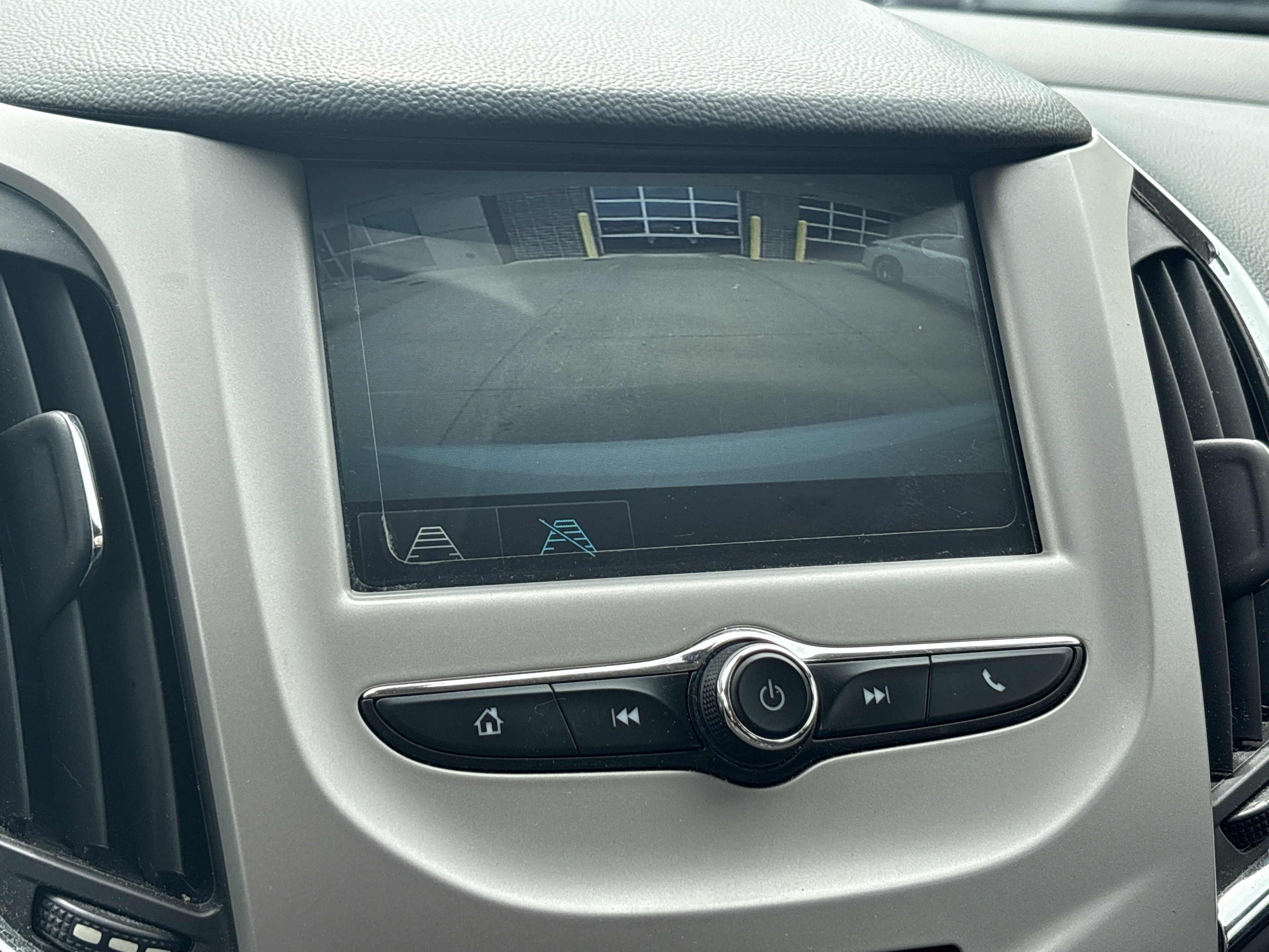 Used 2018 Chevrolet Cruze LS FWD image 15