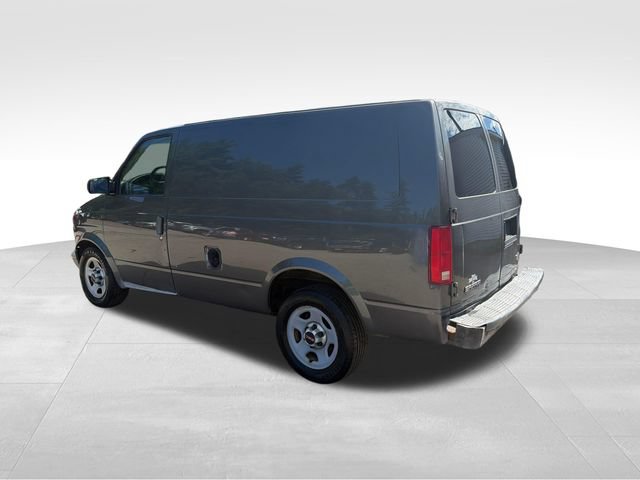 Used 2005 GMC Safari RWD image 5