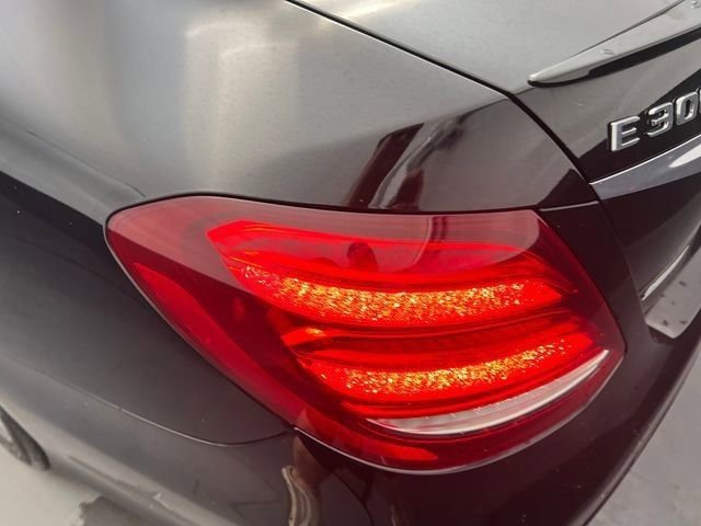 Used 2019 Mercedes-Benz E 300 image 19