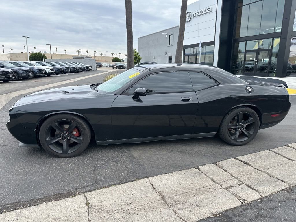 Used 2010 Dodge Challenger SE RWD image 6