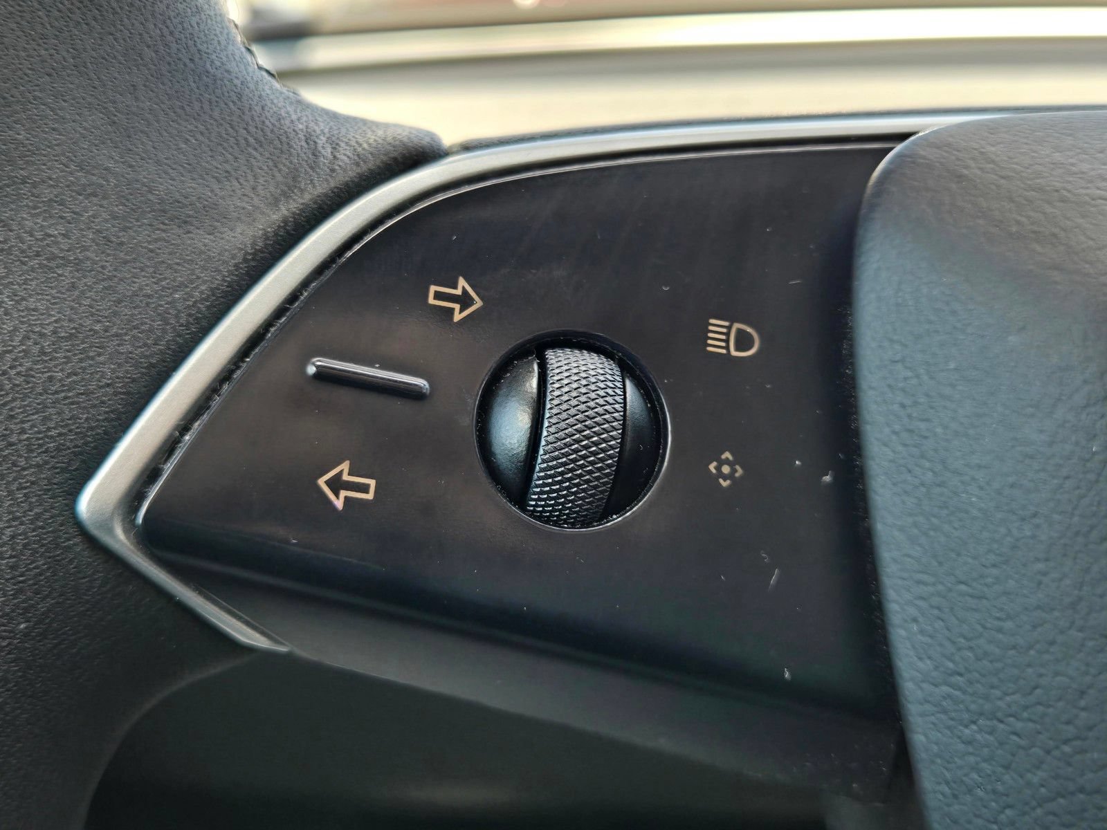 Used 2025 Tesla Model 3 Long Range RWD image 26