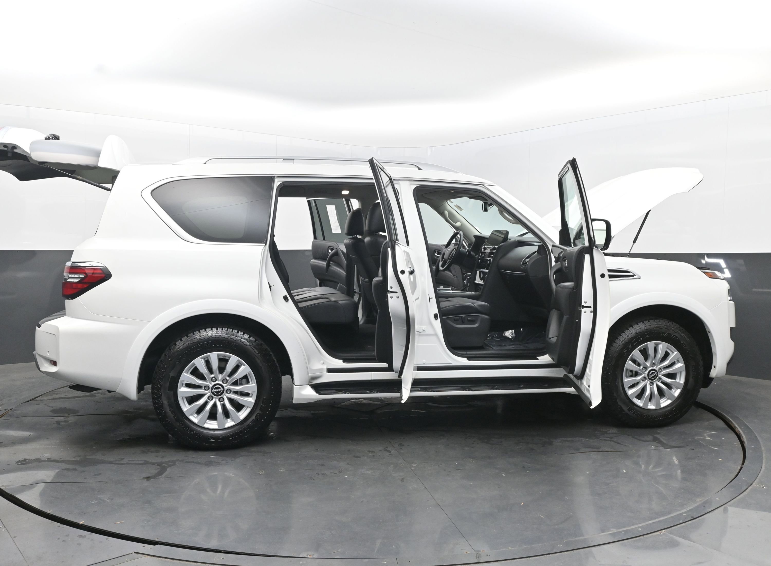 Certified 2024 Nissan Armada SV image 45