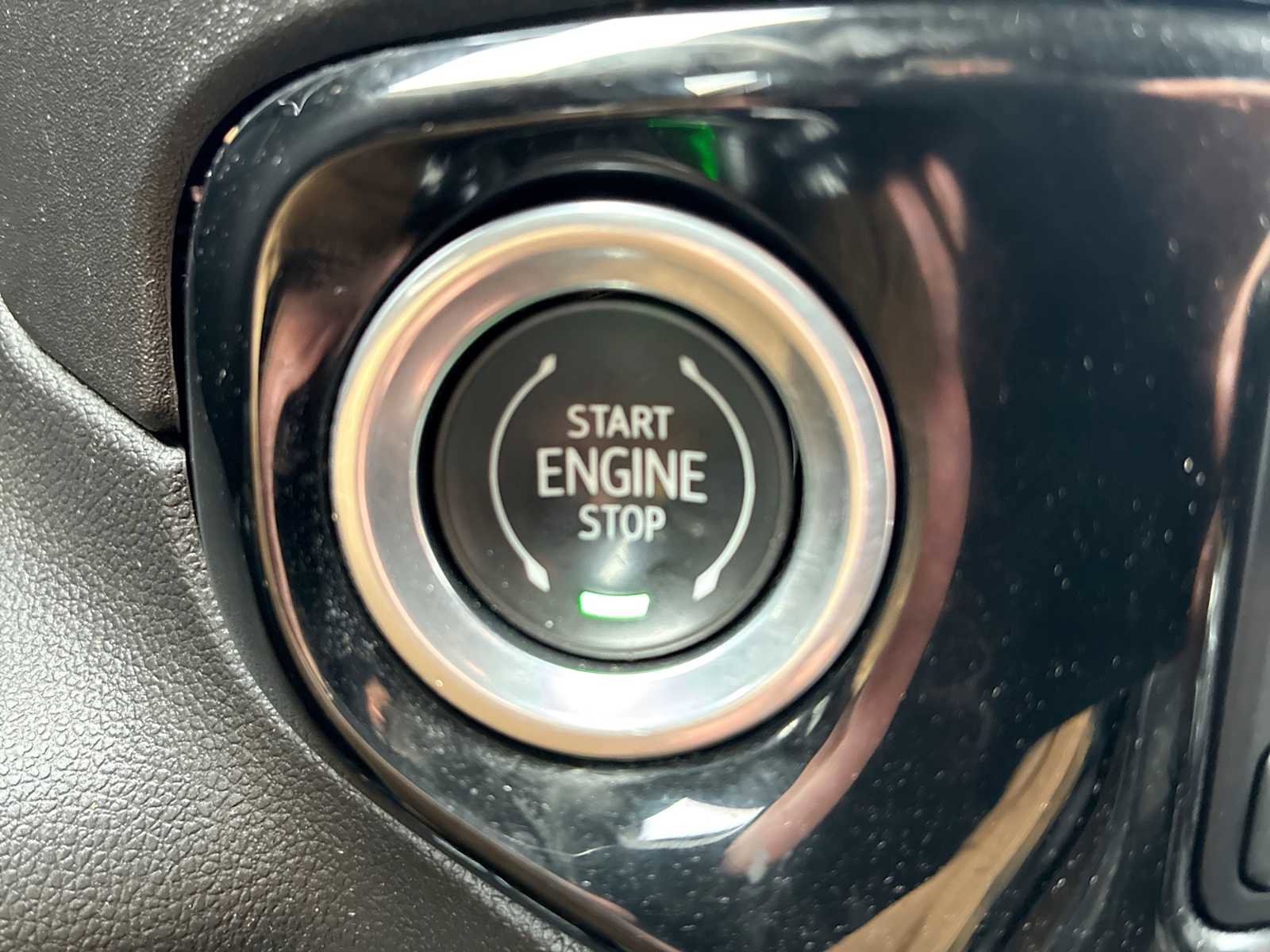 Certified 2024 GMC Sierra 1500 Elevation w/ Preferred Package image 17