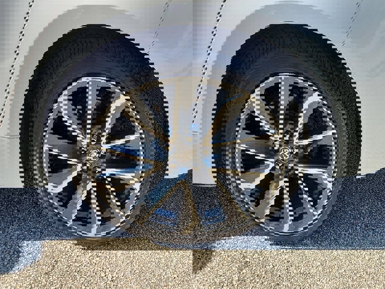 Used 2021 Toyota Corolla SE image 5