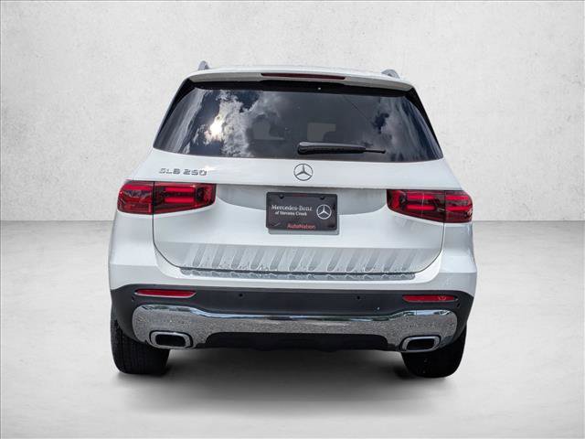 New 2026 Mercedes-Benz GLB 250 image 8