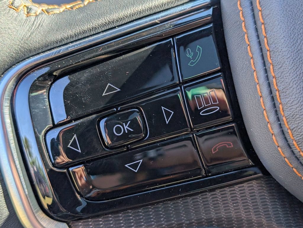 New 2026 Jeep Grand Wagoneer L Summit AWD/4WD image 14
