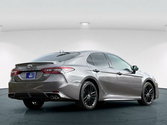 Used 2022 Toyota Camry XSE w/ Carpet Mat Package (TMS) FWD image 6