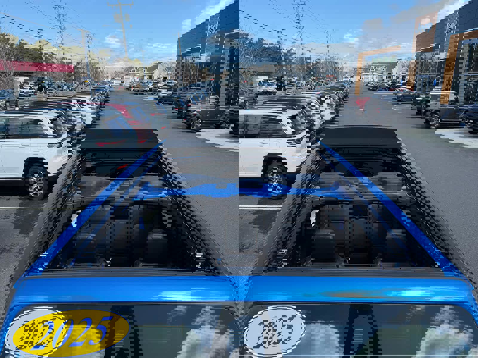 Used 2025 Jeep Wrangler Sahara w/ Safety Group image 5