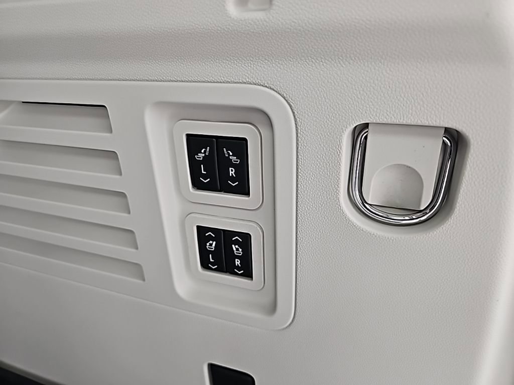 New 2026 Buick Enclave Avenir w/ Super Cruise Package image 39