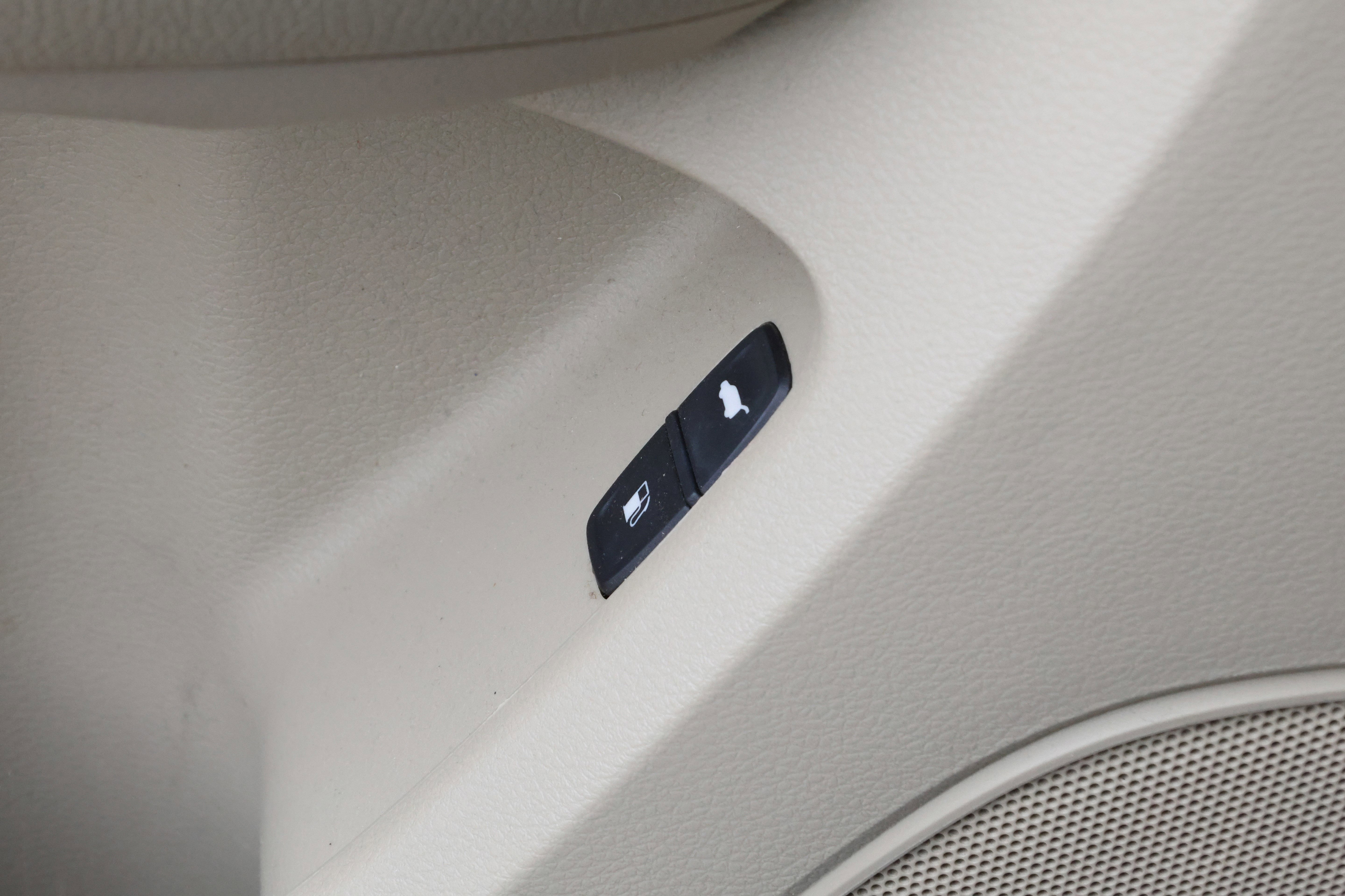 Used 2018 Acura MDX FWD w/ Technology Package image 15