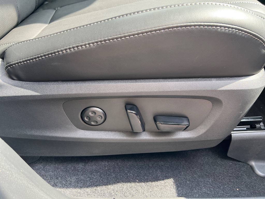 Certified 2026 INFINITI QX60 Luxe w/ Cargo Package FWD image 14
