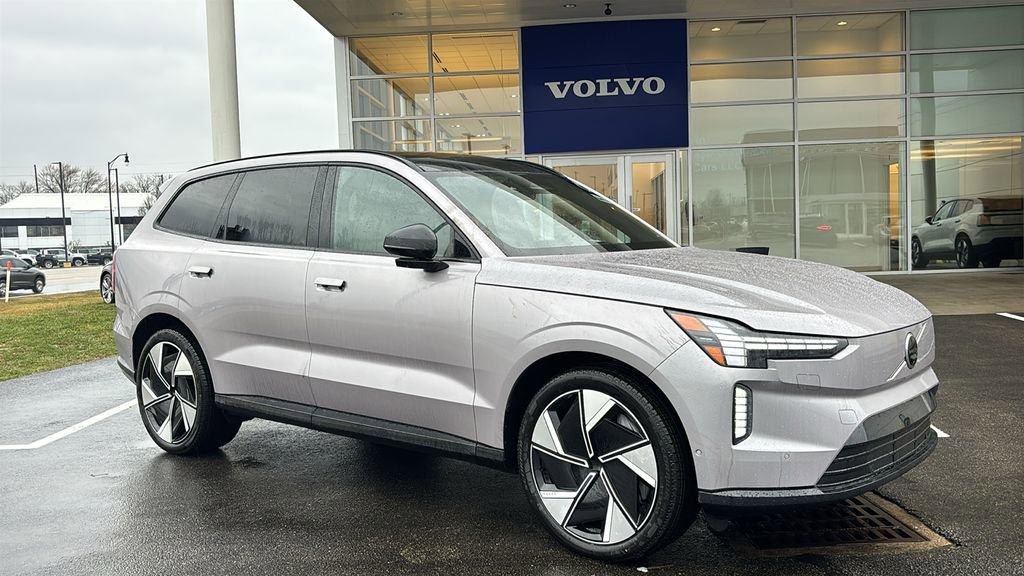 New 2026 Volvo EX90 Ultra image 2