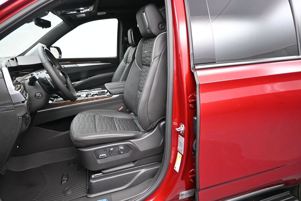 New 2026 Cadillac Escalade Platinum Sport w/ LPO, ONYX Package AWD/4WD image 10