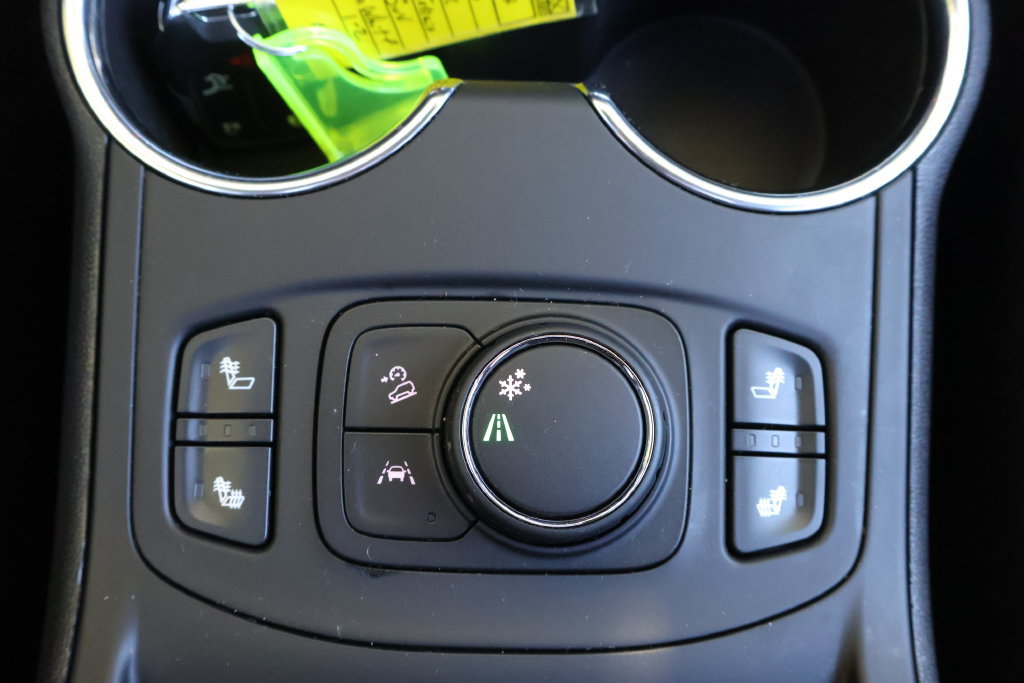 Certified 2023 GMC Terrain SLE w/ Driver Convenience Package FWD image 19