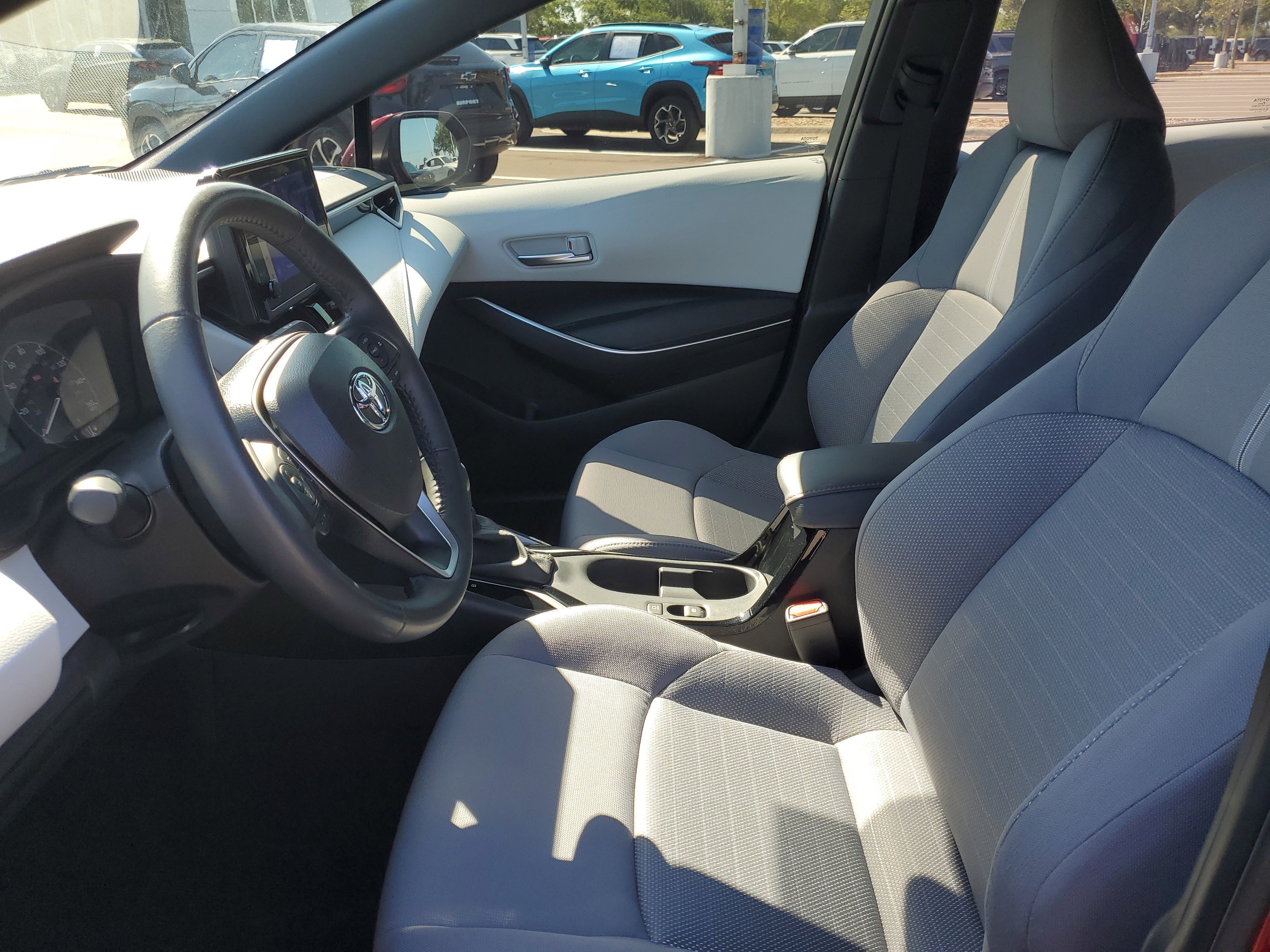 Used 2024 Toyota Corolla SE image 11