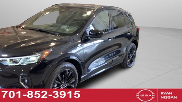 Used 2023 Ford Escape ST-Line Elite w/ Premium Technology Package AWD/4WD image 1