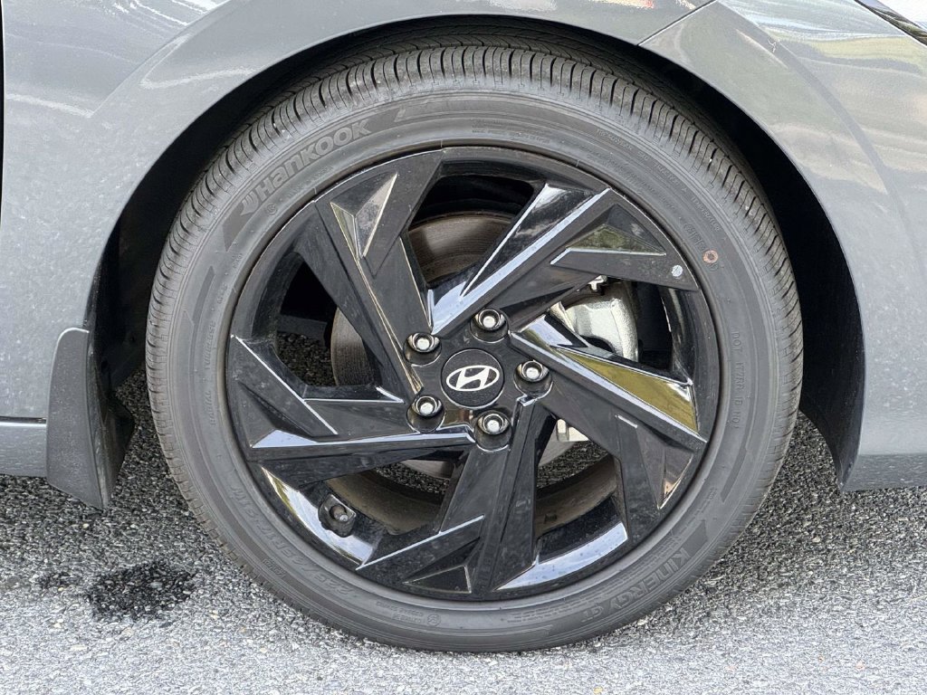 New 2026 Hyundai Elantra SEL Sport Premium FWD image 7