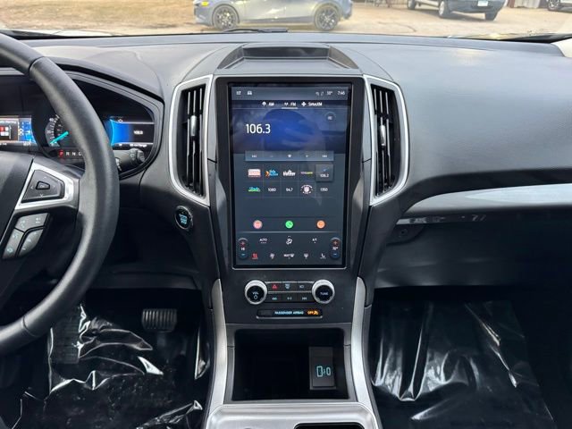 Certified 2023 Ford Edge SEL w/ Convenience Package image 2