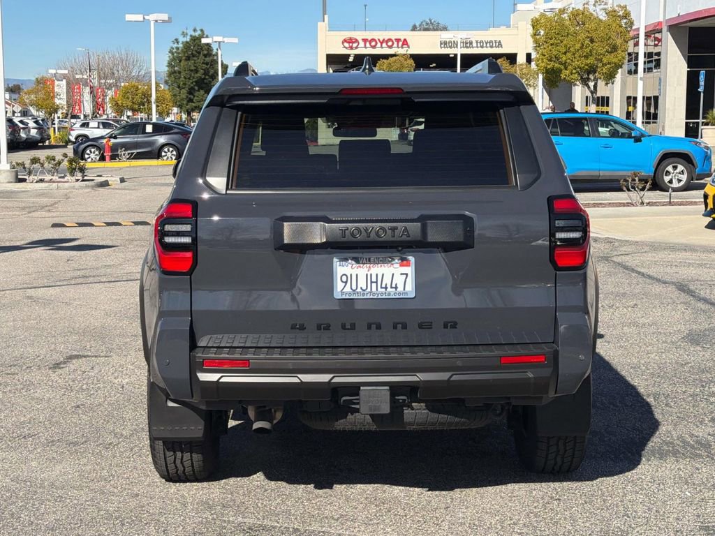 Certified 2025 Toyota 4Runner TRD Off-Road image 4