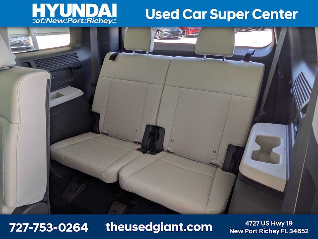 Used 2026 Hyundai Santa Fe SEL w/ Tow & Go Package FWD image 15