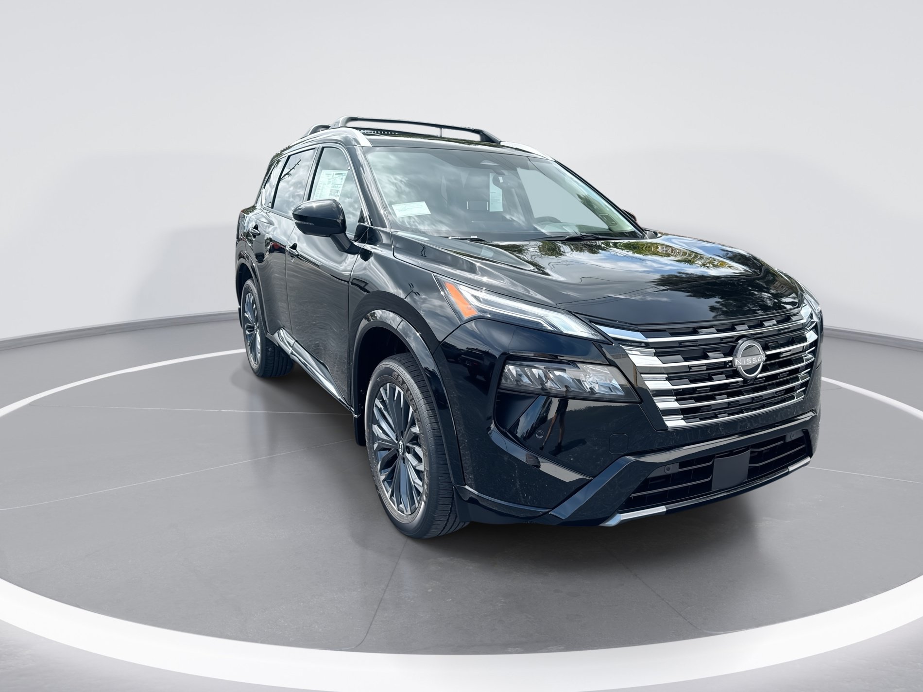 New 2026 Nissan Rogue Platinum AWD/4WD image 2