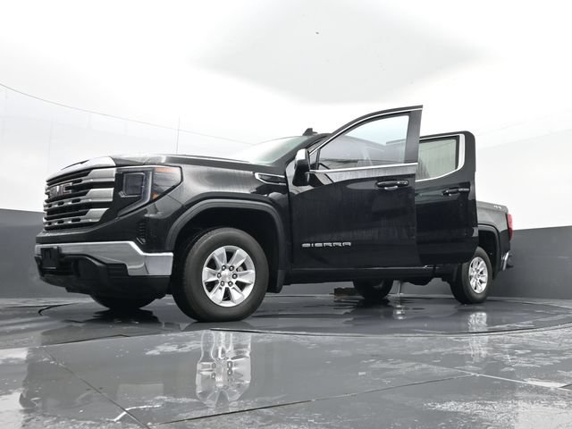 Used 2023 GMC Sierra 1500 SLE AWD/4WD image 32