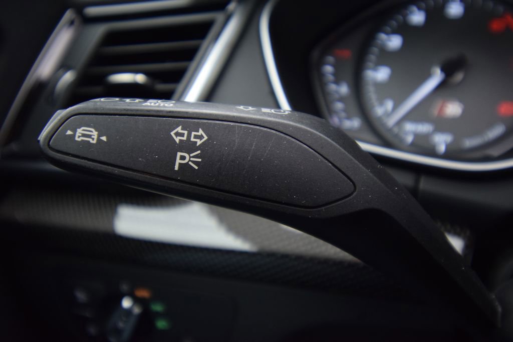 Used 2022 Audi SQ5 Premium image 40