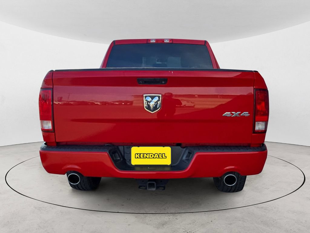 Used 2017 RAM 1500 Express AWD/4WD image 10