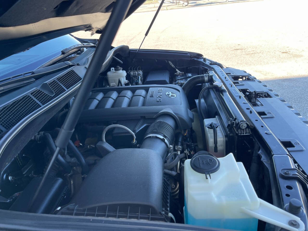 Used 2019 Toyota Tundra SR5 w/ TRD Sport Package image 12