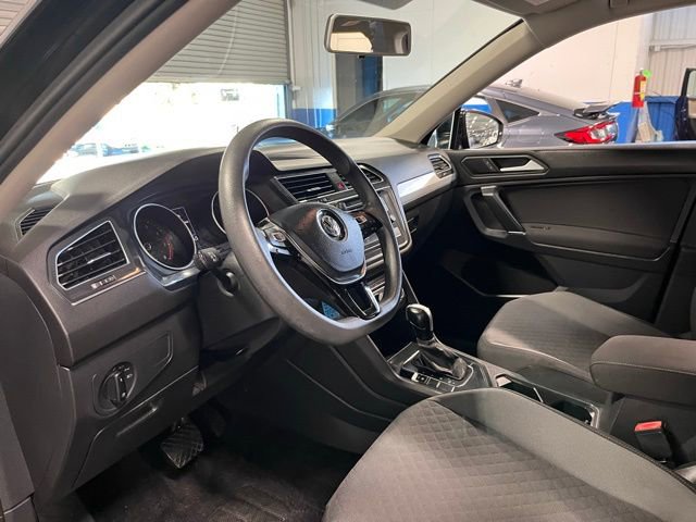 Used 2020 Volkswagen Tiguan S image 22