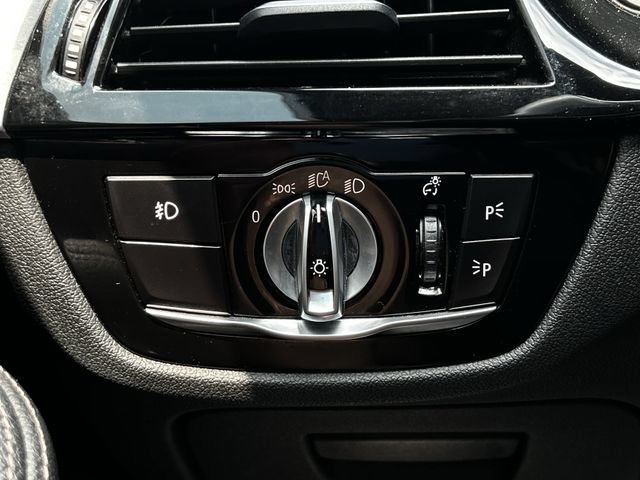 Used 2019 BMW 540i w/ M Sport Package RWD image 26