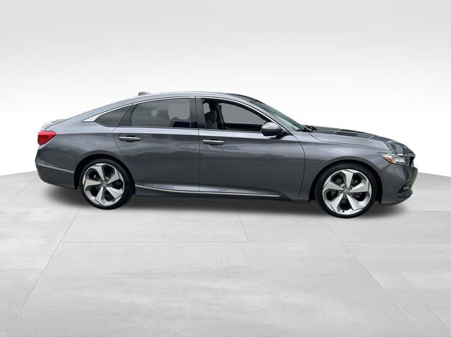 Used 2020 Honda Accord Touring image 2