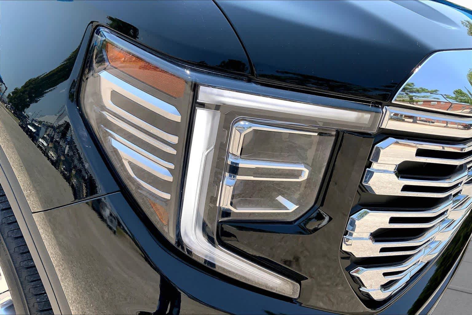 Used 2024 GMC Sierra 1500 Denali w/ Denali Reserve Package AWD/4WD image 28