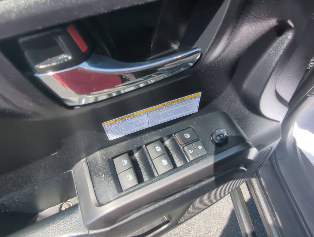 Used 2020 Toyota Tacoma TRD Off-Road AWD/4WD image 13
