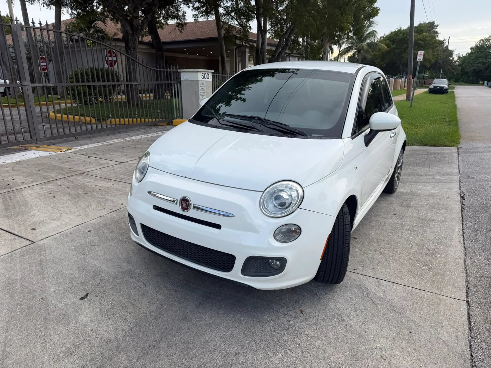 Used 2014 FIAT 500 Sport FWD image 2