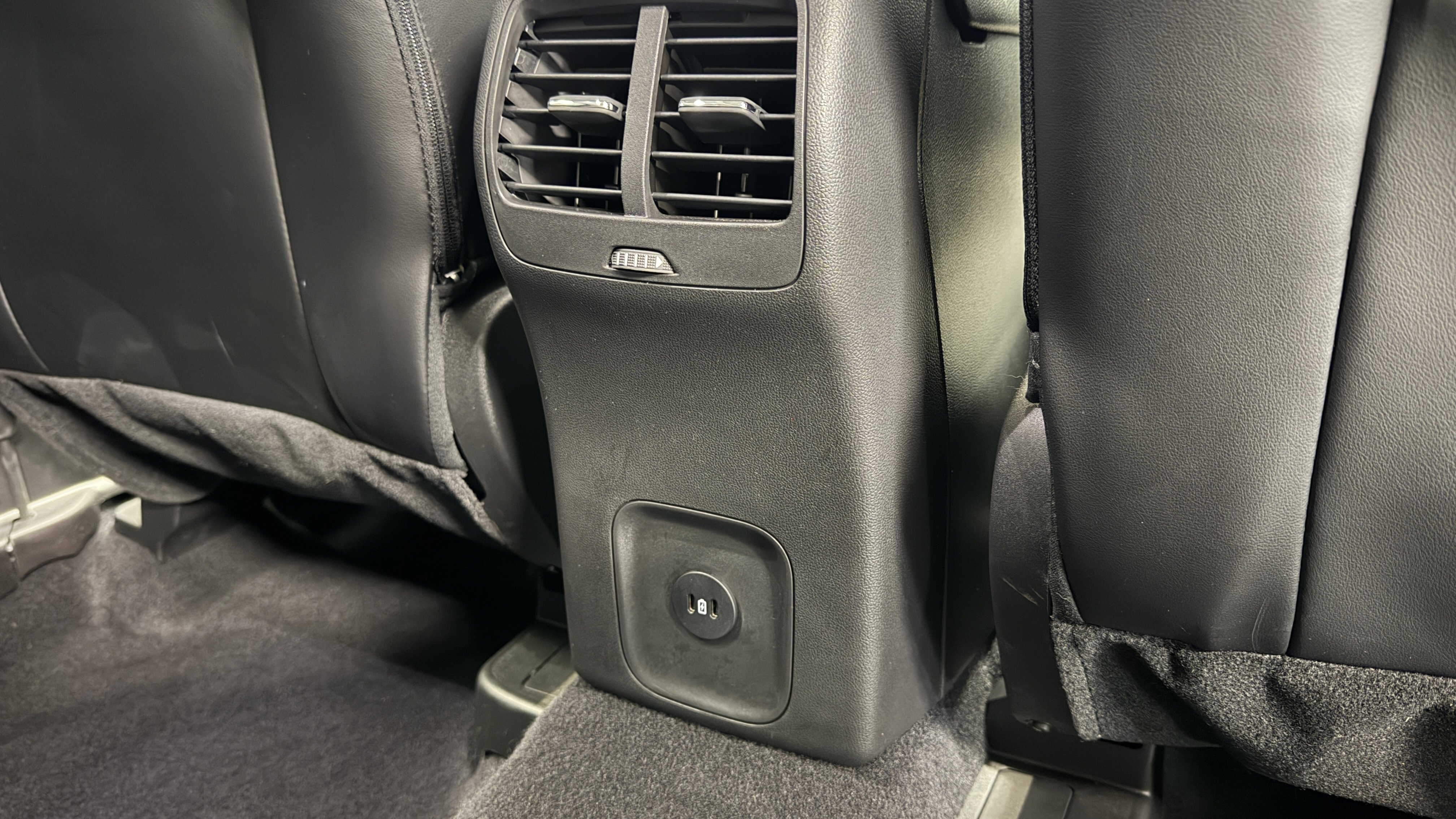 Used 2023 Ford Escape Platinum image 25