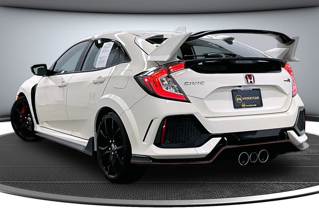 Used 2017 Honda Civic Type R image 4