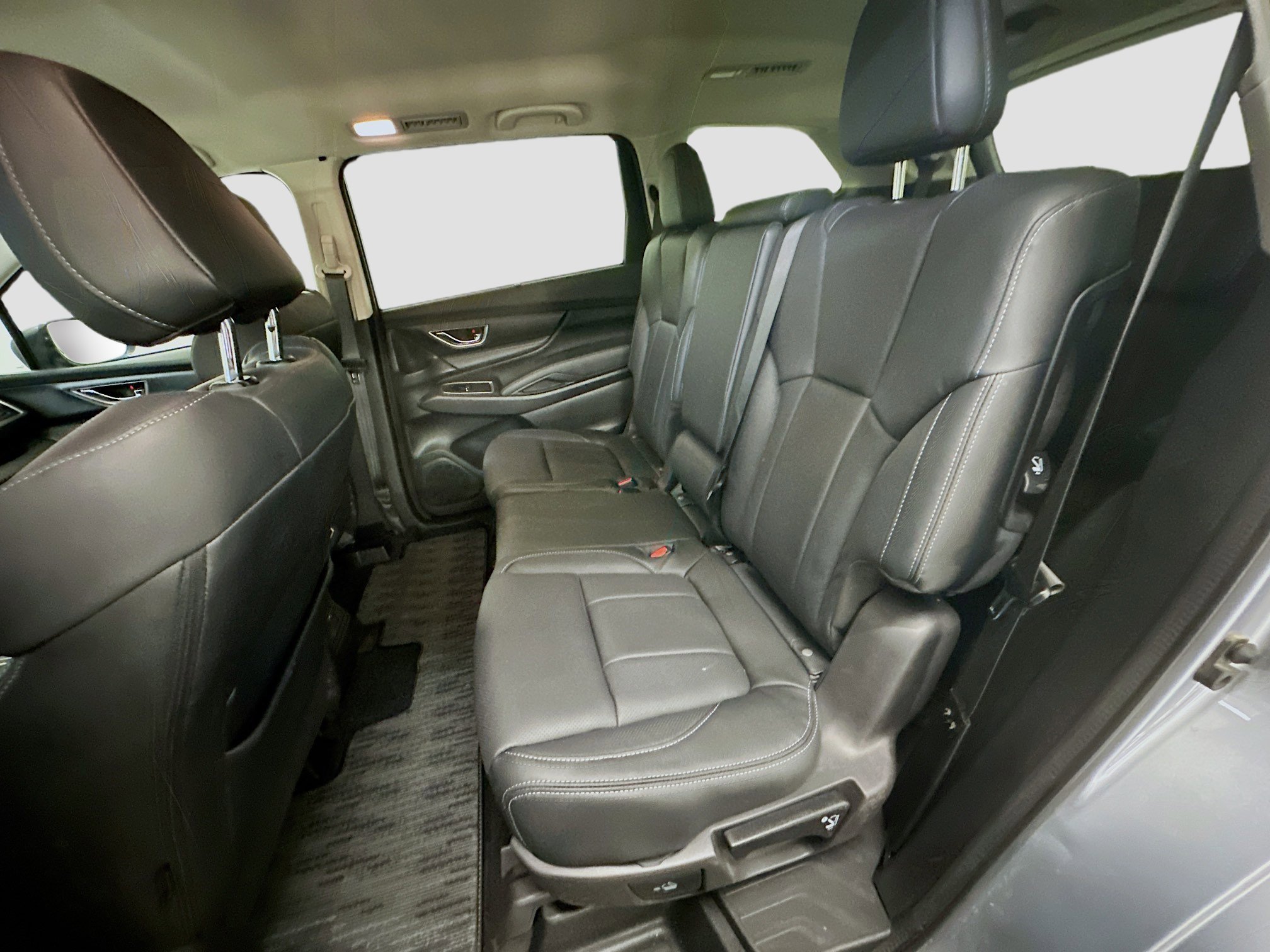 Used 2024 Subaru Ascent Limited image 28