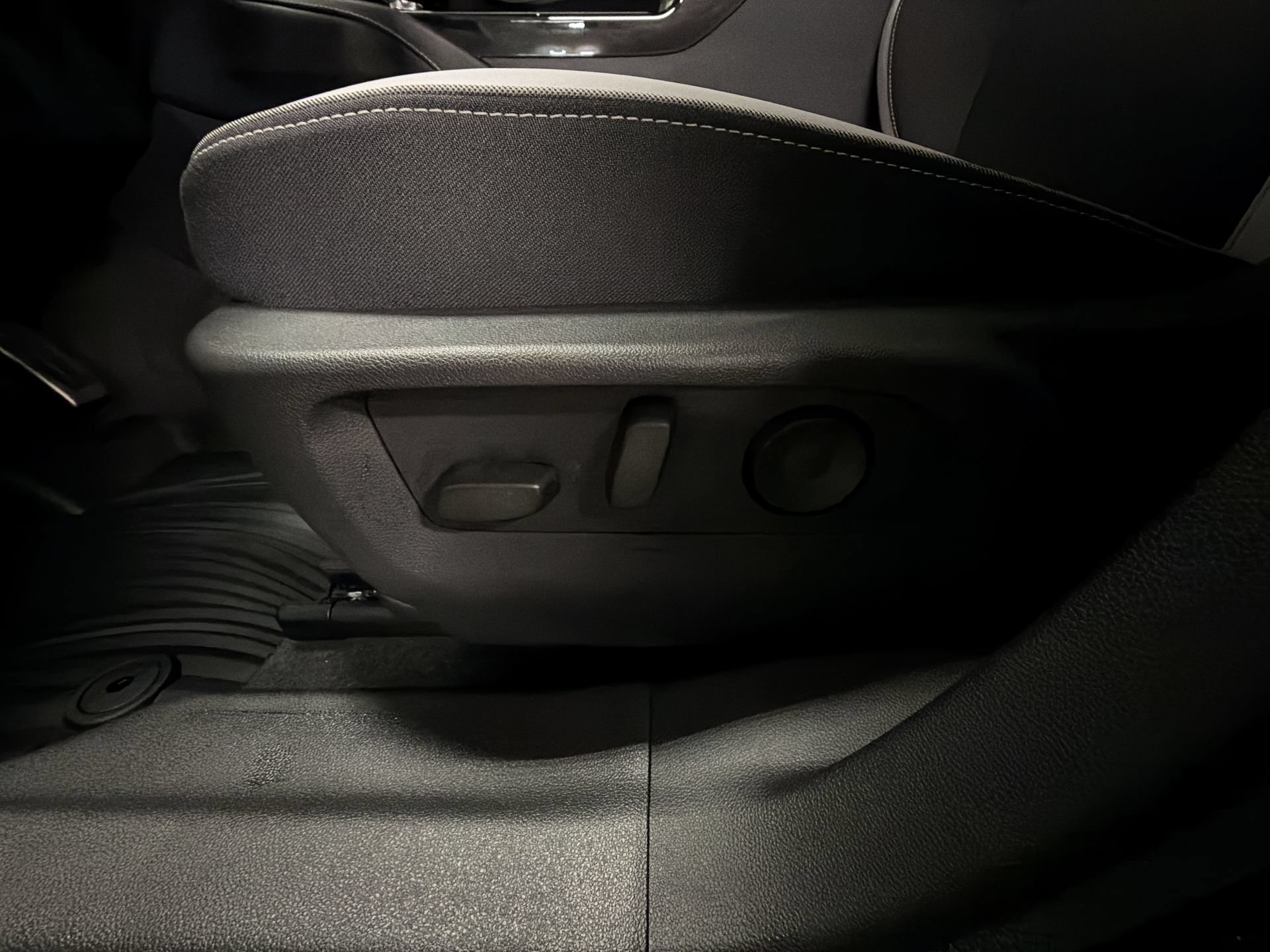 New 2026 Buick Envision Sport Touring AWD/4WD image 21