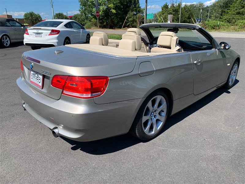 Used 2009 BMW 335i Convertible image 4