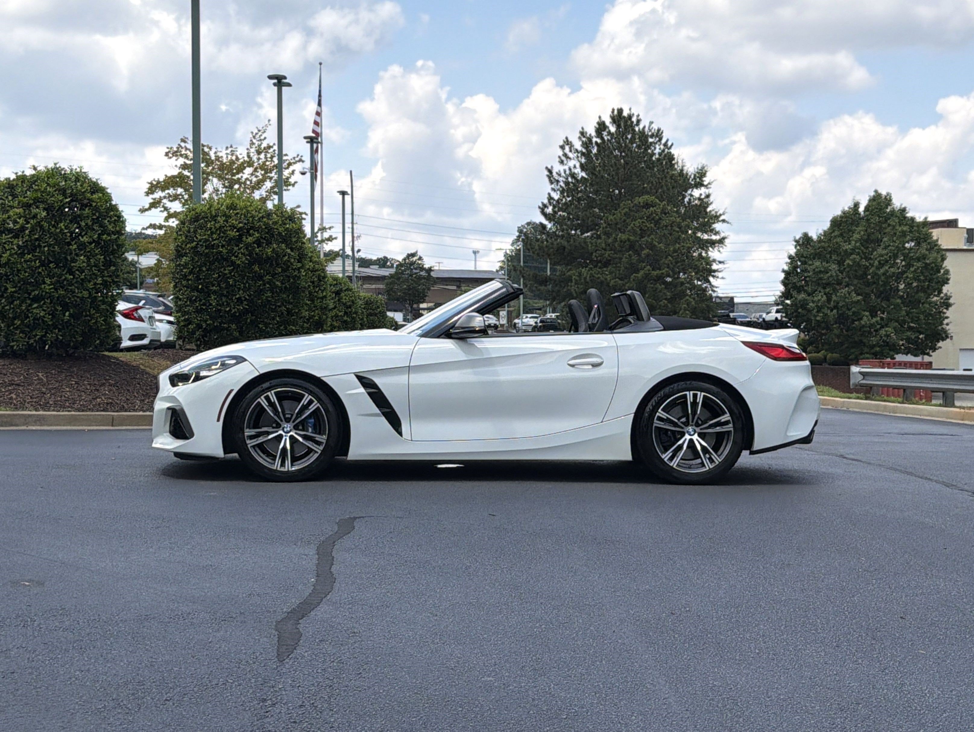 Used 2022 BMW Z4 M40i RWD image 12