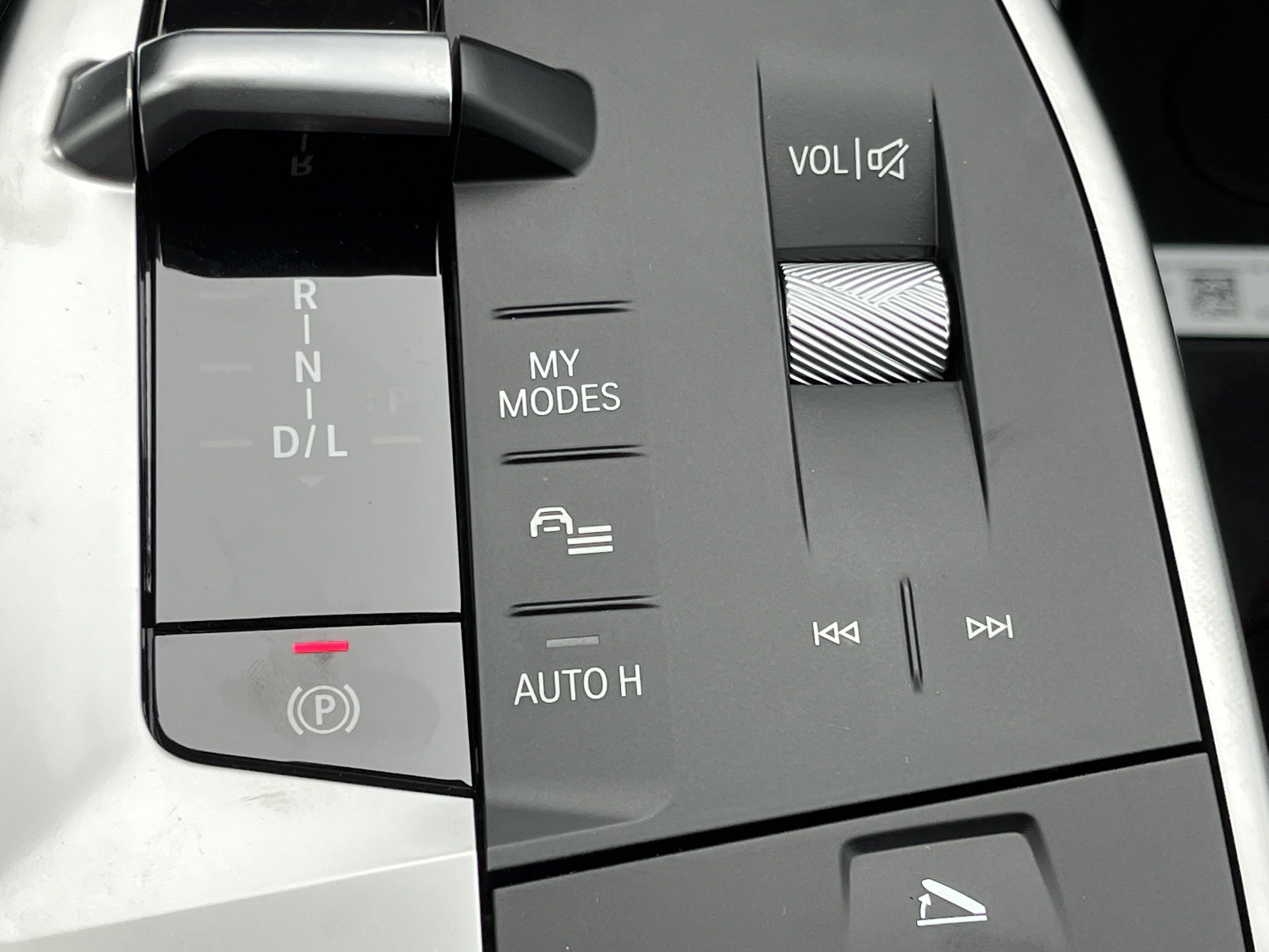 New 2025 BMW X1 xDrive28i w/ Technology Package image 11