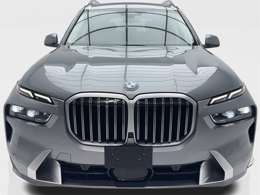 Used 2024 BMW X7 xDrive40i image 4