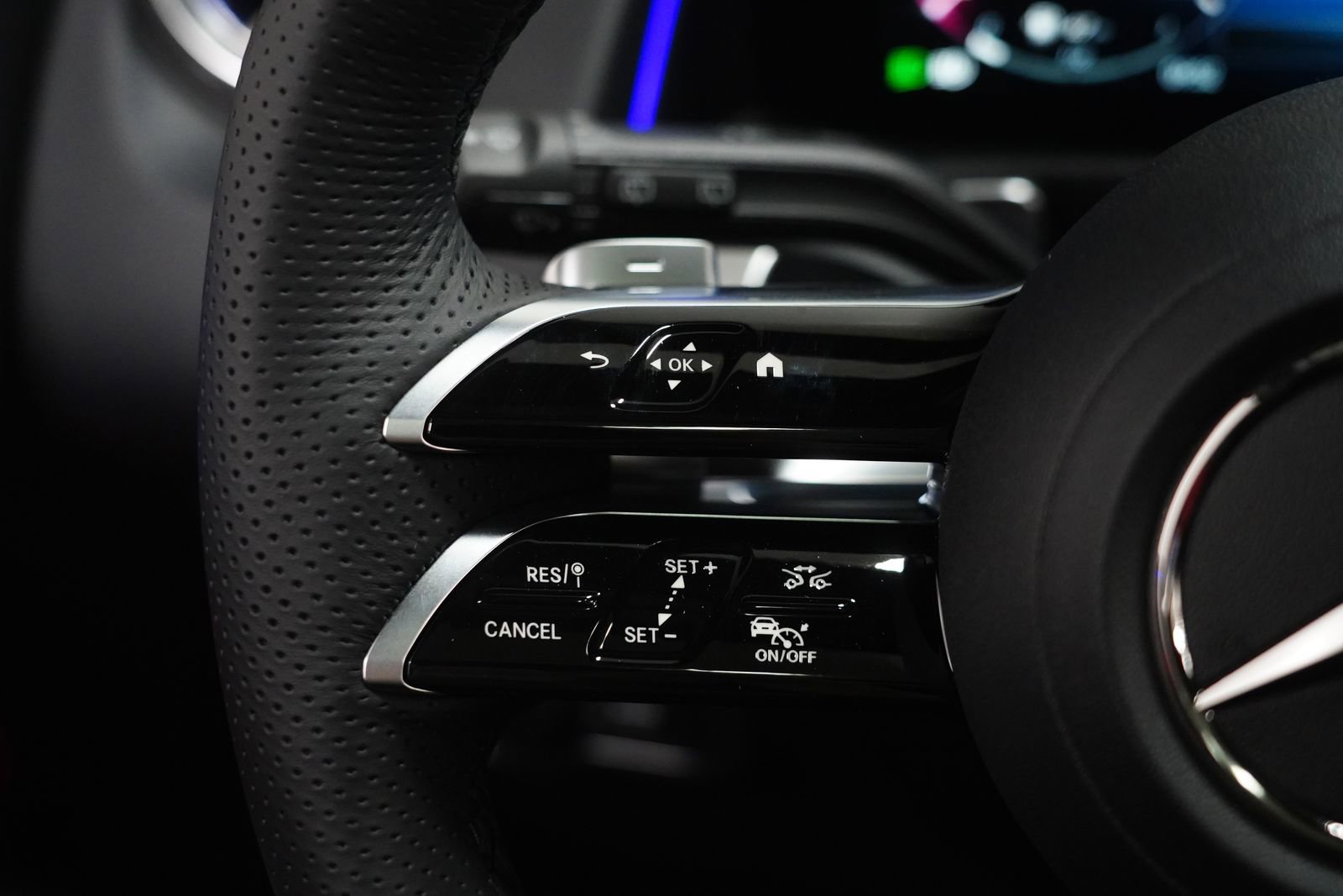 New 2026 Mercedes-Benz GLB 250 4MATIC image 20