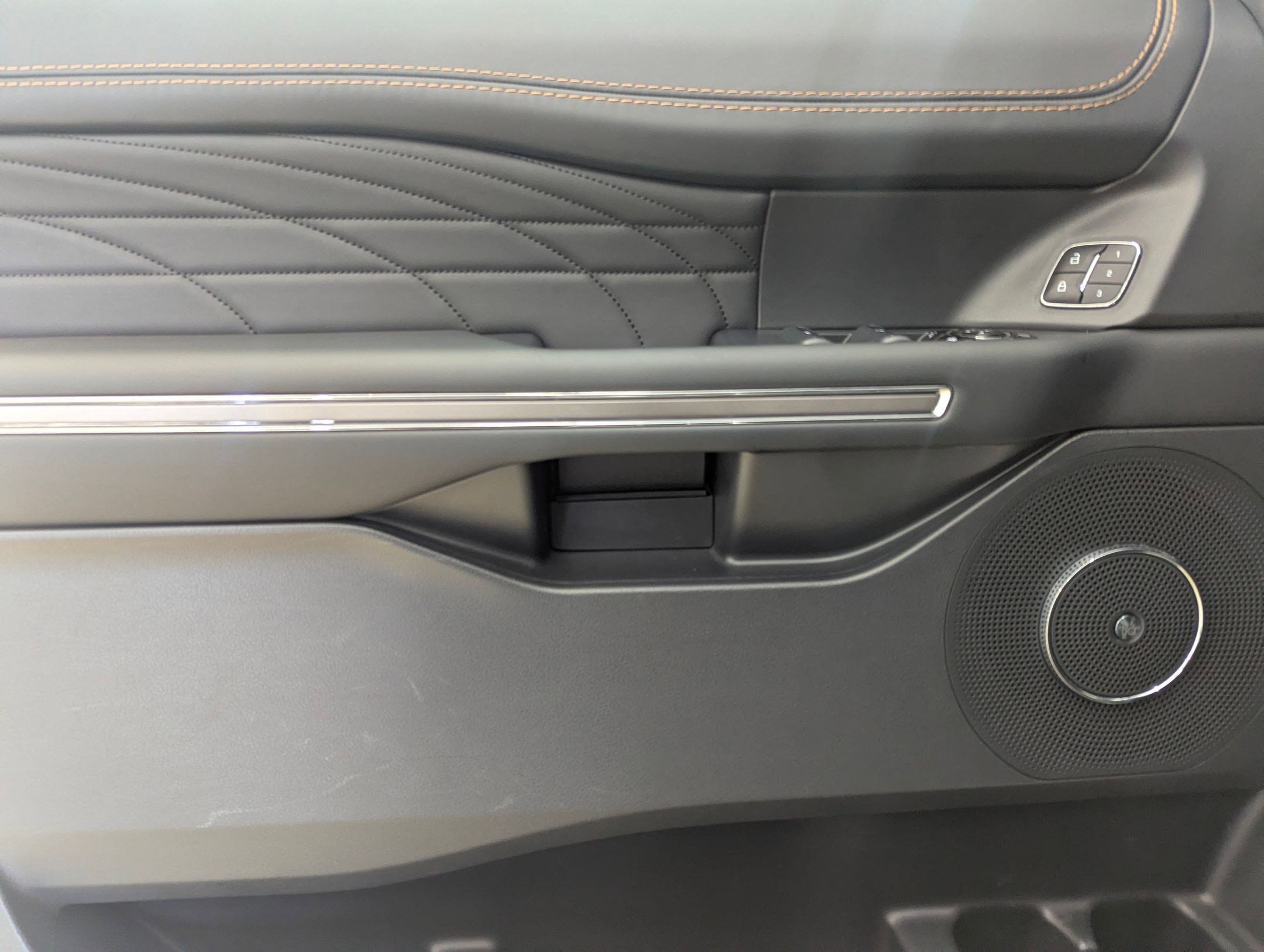 Certified 2023 Ford Expedition Max Platinum image 23