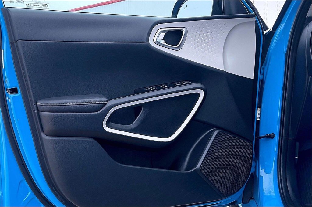 Certified 2024 Kia Soul GT-Line image 22