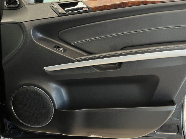 Used 2012 Mercedes-Benz GL 450 4MATIC image 17