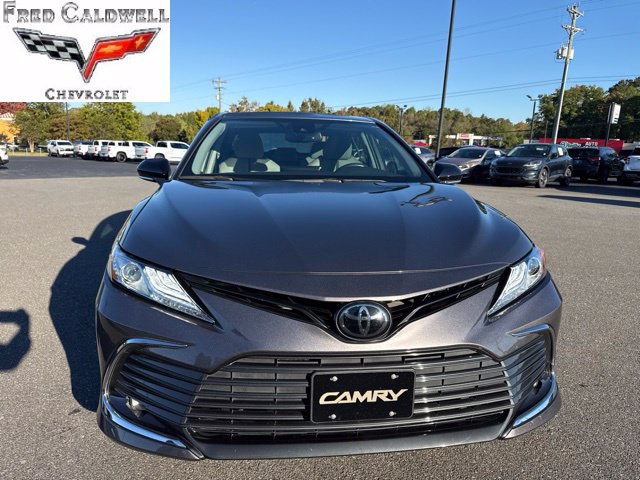 Used 2023 Toyota Camry XLE FWD image 2