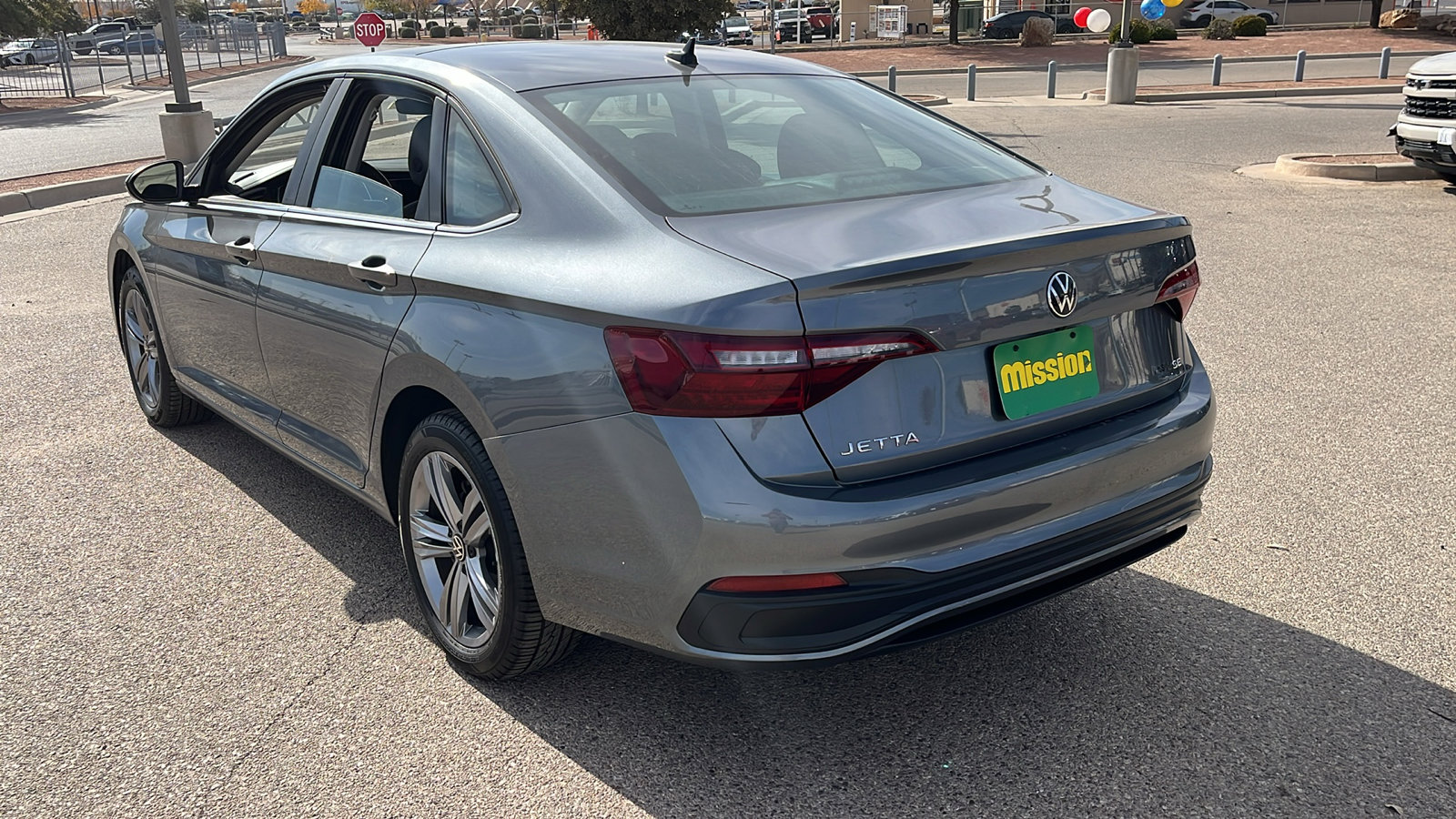 Used 2024 Volkswagen Jetta SE image 6