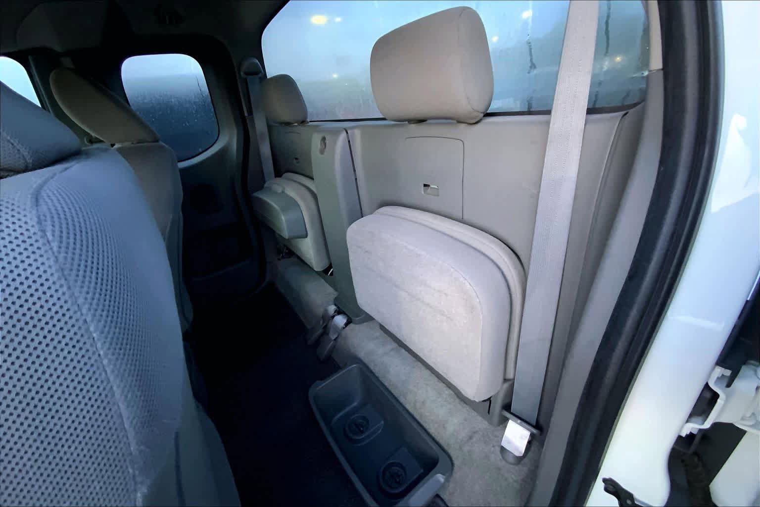 Used 2015 Nissan Frontier S RWD image 18